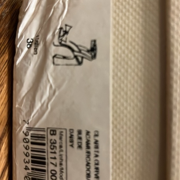 Alexandre Birman Clarita Curve Pumps - Picture 6 of 10